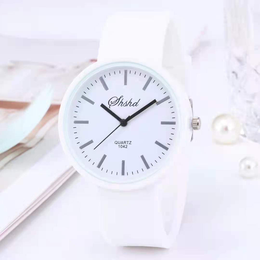 WOKAI ¡NUEVO 2021! Reloj de cuarzo casual con correa de silicona y cristales para mujeres. Disponible en TODOS LOS COLORES 🌈⌚💎 #ModaFemenina #RelojDeCuarzo 👩🦰💕