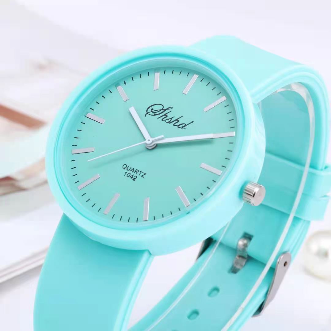 WOKAI ¡NUEVO 2021! Reloj de cuarzo casual con correa de silicona y cristales para mujeres. Disponible en TODOS LOS COLORES 🌈⌚💎 #ModaFemenina #RelojDeCuarzo 👩‍🦰💕