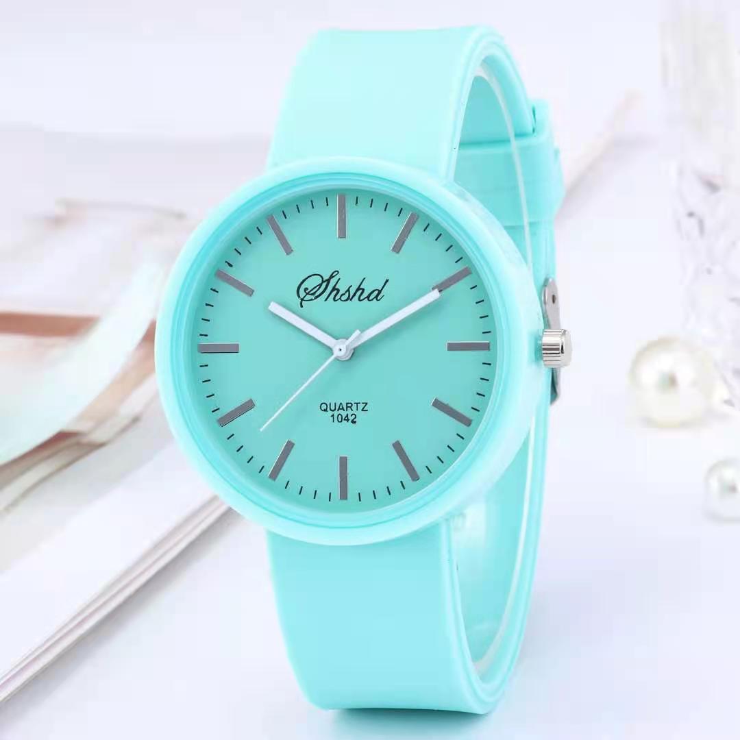 WOKAI ¡NUEVO 2021! Reloj de cuarzo casual con correa de silicona y cristales para mujeres. Disponible en TODOS LOS COLORES 🌈⌚💎 #ModaFemenina #RelojDeCuarzo 👩‍🦰💕