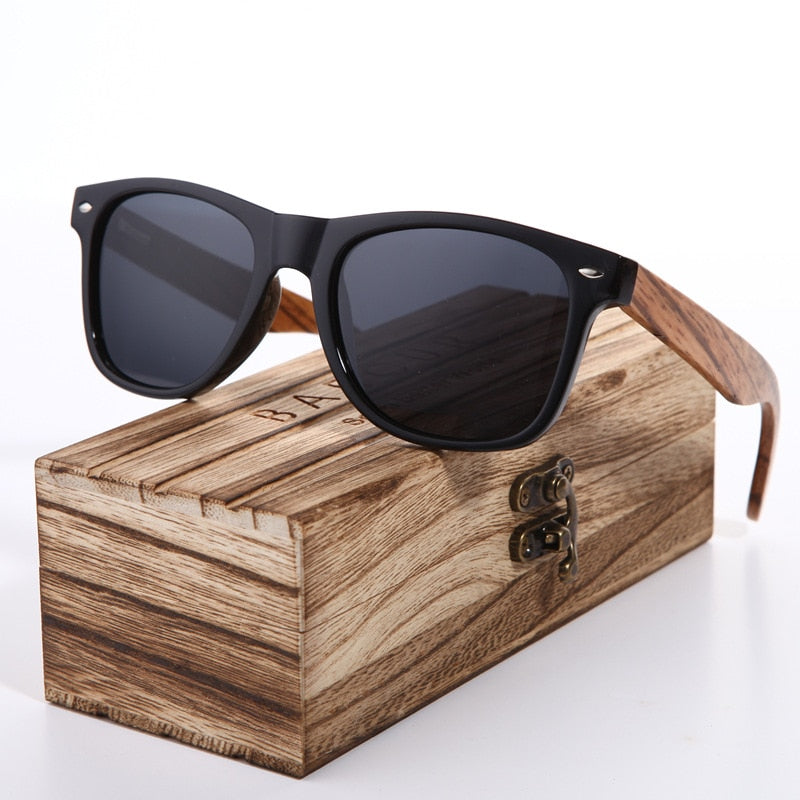 BARCUR  "Gafas de Sol Polarizadas de Madera de Zebra"! Hechas a mano con un elegante marco de madera vintage, ideales para los hombres que conducen. ¡Incluyen una caja para su cuidado! 🕶️🚘