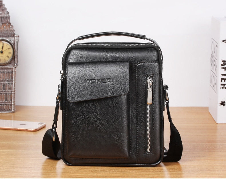 👜🕶️🎒 Bolsa de hombro para hombres con estilo vintage y alta calidad. Hecha de cuero genuino, es un accesorio duradero y elegante. Perfecta para llevar tus pertenencias en cualquier ocasión. ¡Una opción imprescindible para los hombres con estilo! 👔💼🔝