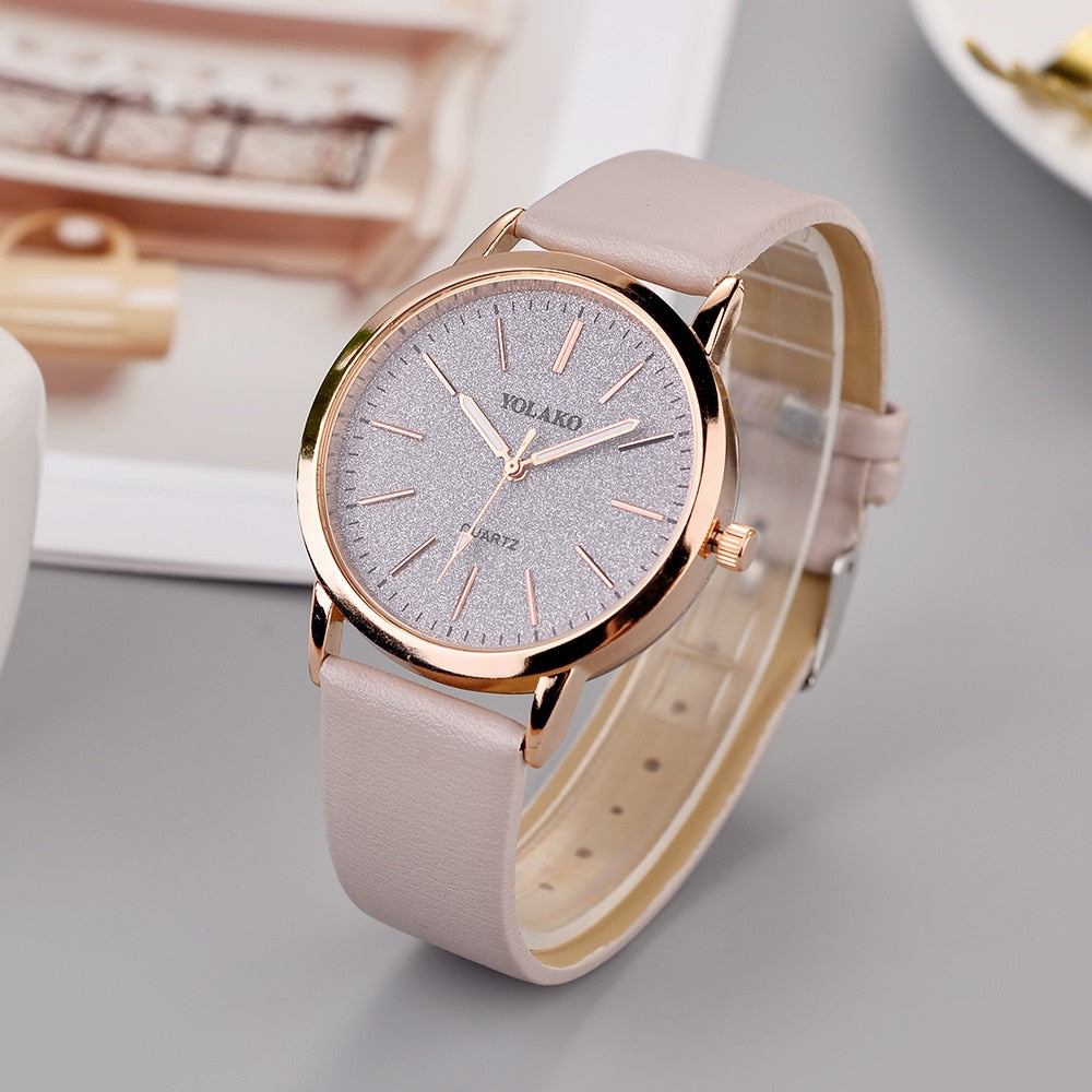 Women's Watches¡Descubre la elegancia del lujo con la "Montre Femme"! Un reloj de marca para mujeres con un diseño de moda, con correa de cuero. Este reloj de pulsera femenino de cuarzo es perfecto para lucir con estilo.  ⌚💕
