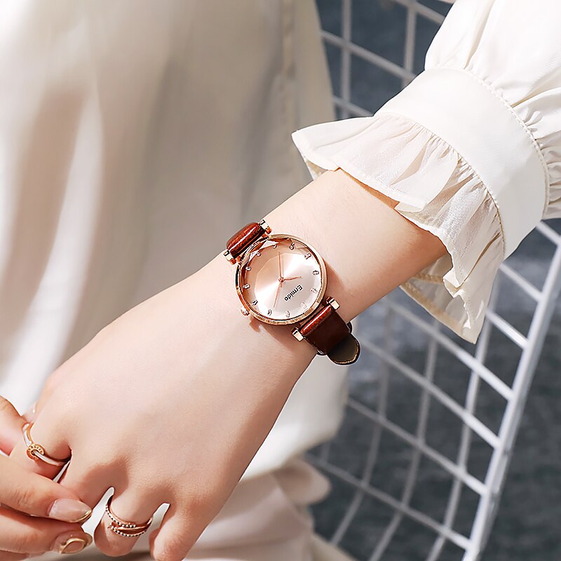 Reloj cuarzo con correa de cuero, tendencia de pulsera informal para mujer, regalo ideal.
